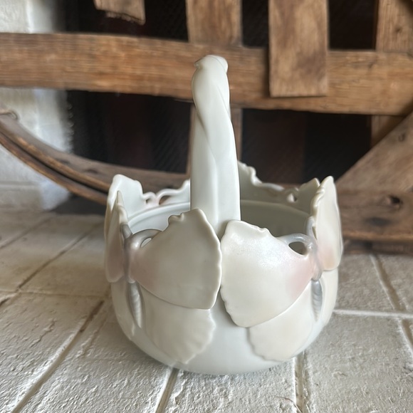 FITZ and FLOYD Butterfly Basket - Picture 3 of 6